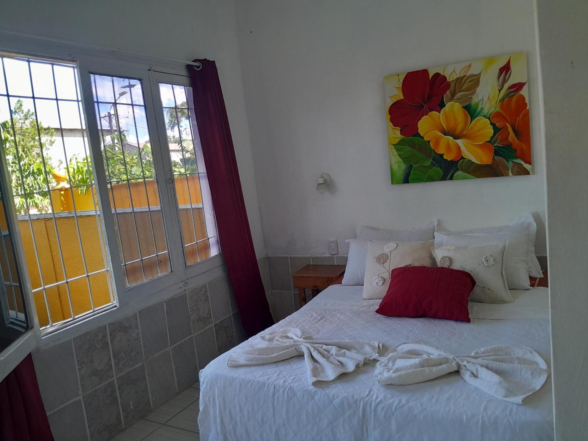 Hostel Damaris Puerto Iguazu Bagian luar foto